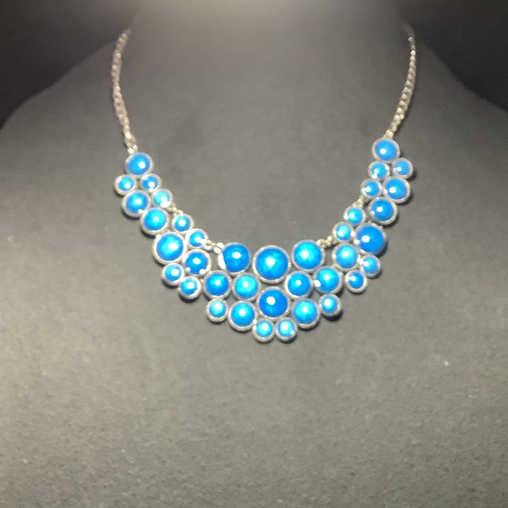 Elegant Blue Statement Necklace